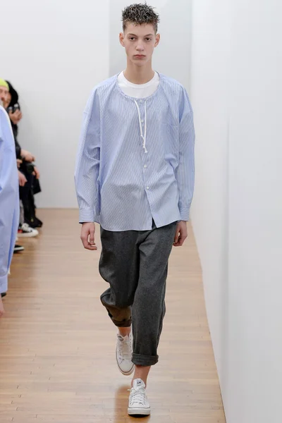 Look 34